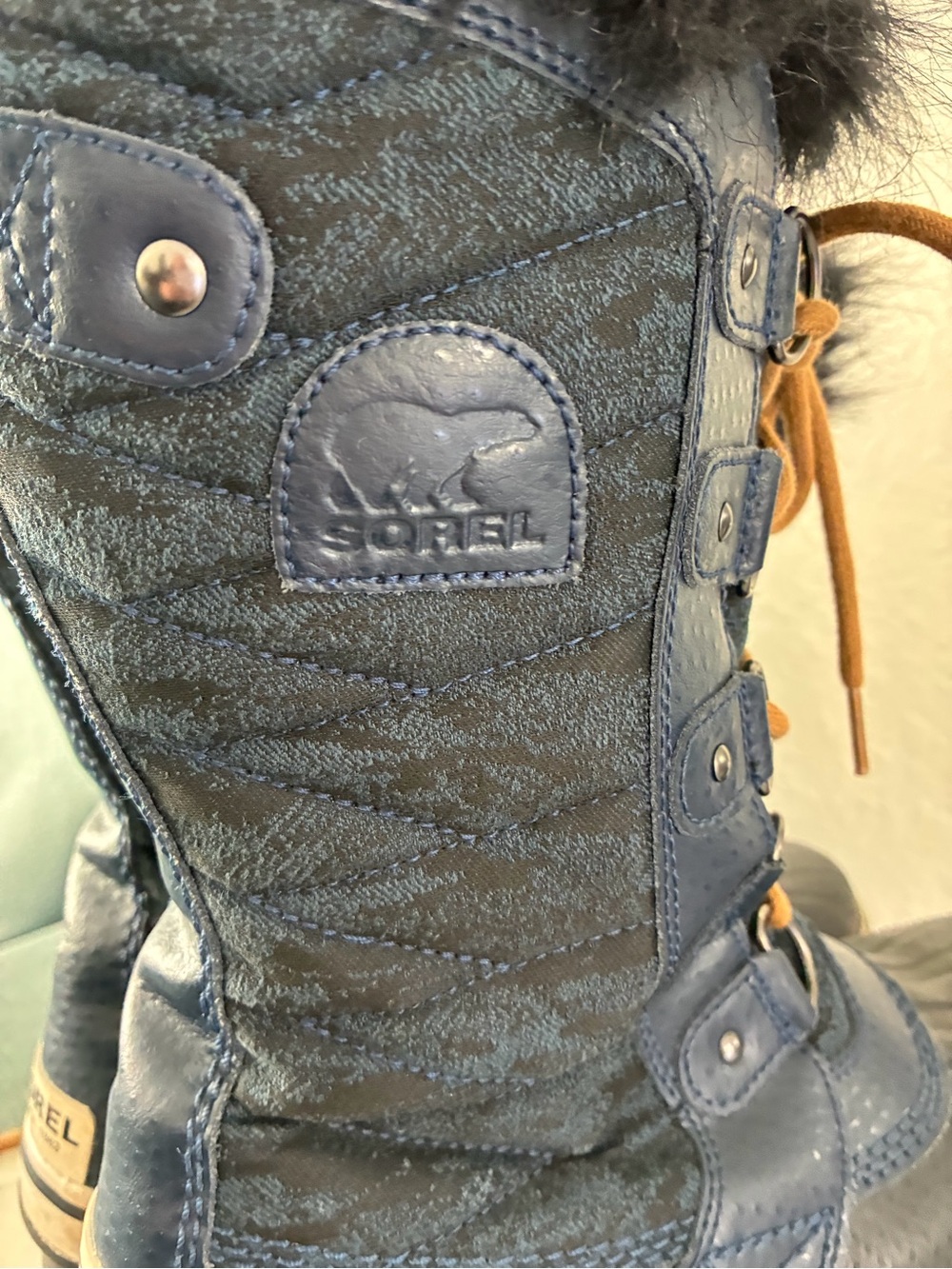 Sorel Women's Navy Blue Waterproof Lace-Up Winter Boot with Faux Fur Trim